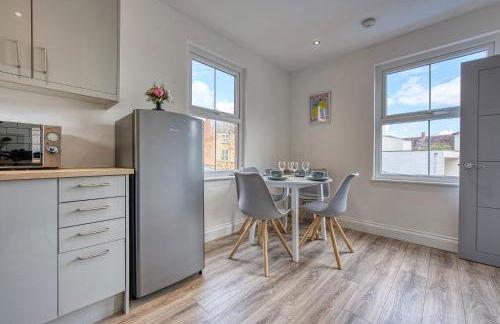 Buckwell Heights - 2 Bedroom Free Parking Wifi Sky TV - Photo 6