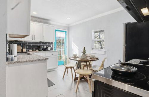 Stylish MCM Home by Frost Center - Foto 31