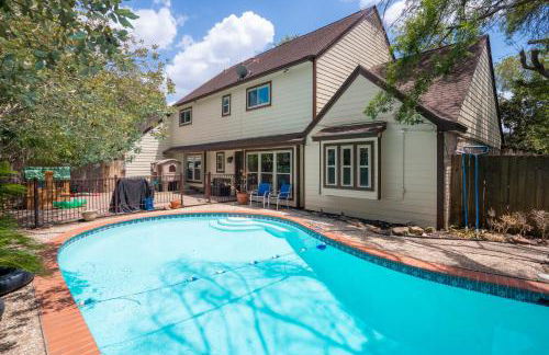 Spacious and quiet 4 bed 3 and a half bath home away from home in Katy Texas - Foto 1