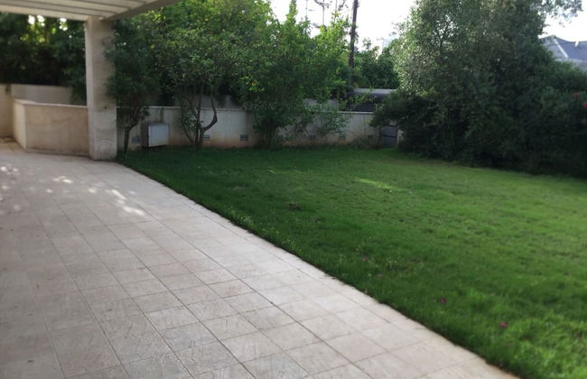 Villa with Garden near Beach - Photo 12