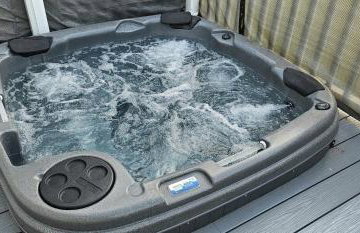 Hot Tub Lodge Cornwall - Meadow Lakes Holiday Park - Foto 5