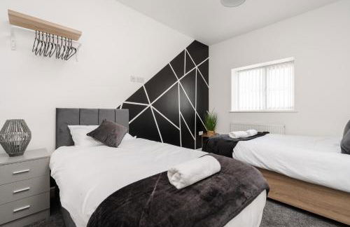 Huge Apartment - 8 Beds - Free Parking - Long Stays! - Foto 5