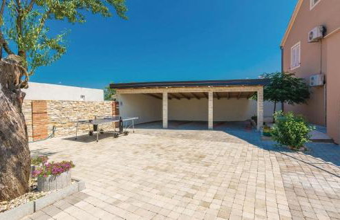 Five-Bedroom Holiday Home In Gorica - Foto 24