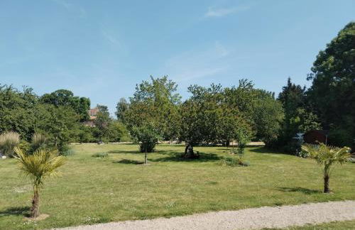 Domaine des Cerisiers - Accès direct piste cyclable reliant Honfleur - Parking privé - Foto 31