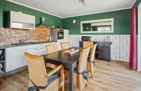 4 Bedroom Awesome Home In Osteel - Foto 6