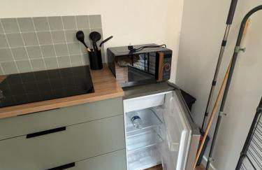 Studio Voyage - Proche centre ville - Foto 9