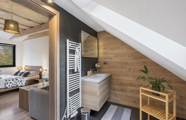 6 bedroom House in Benešov nad Černou with garden and terrace - Photo 44