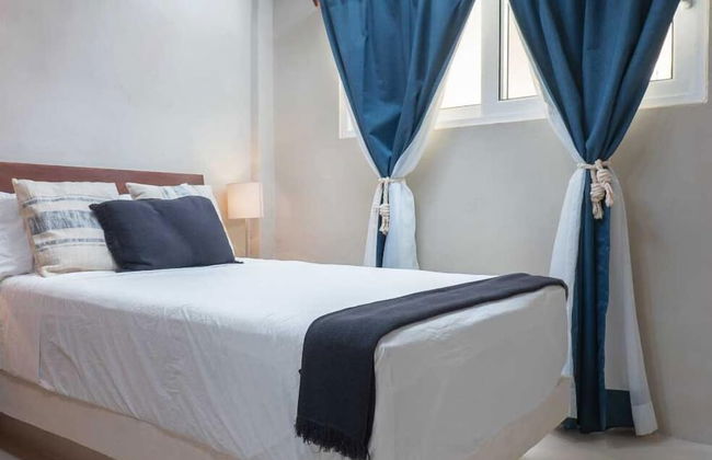 Three Bedroom Condo Steps From the Beach - Photo 6