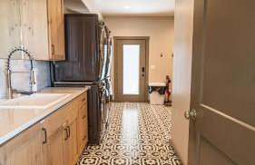 East Cabin- Yellowstone Family Retreat- Sled Hill - Foto 21