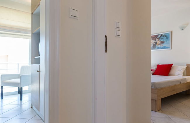 Bright & Spacious two-floor Family Garden Home - Foto 27