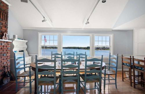 Stunning Waterfront Home w Private Dock - Foto 12