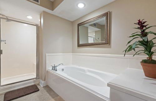 Fun 2 bed/2 bath condo with pool on Biloxi Beach - Foto 8