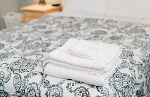 Modern Chic Suite - Amazing Location - GroupStay - Foto 18