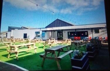 Deluxe 3 bedroom Lyons Robin hood oaklands with free wifi free sky - Photo 24