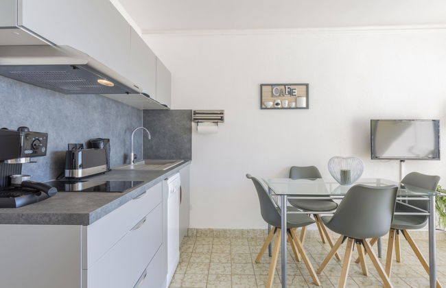 1 bedroom Apartment in Castelló d'Empúries with garden and terrace - Photo 9