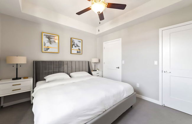 Chic Apt w Jacuzzi Pool BBQ Mountain Views - Foto 51