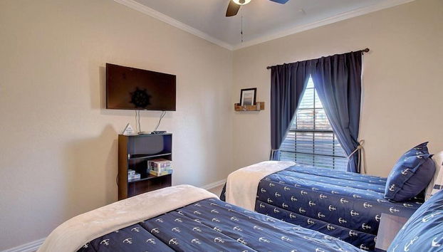 Clocked Out - Foto 4, Habitación