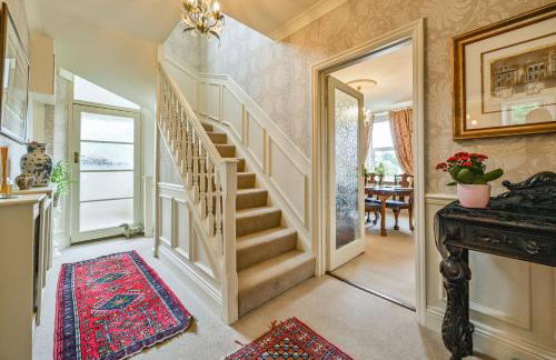 The Town House at Muntham- Luxury Holiday Home with Hot Tub - Photo 34