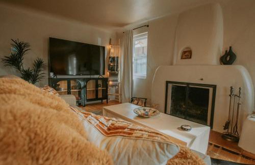 Grandma's Old Town Adobe House! Private Hot Tub-Close to Old Town-Pet Friendly-No Pet Fee! - Foto 12