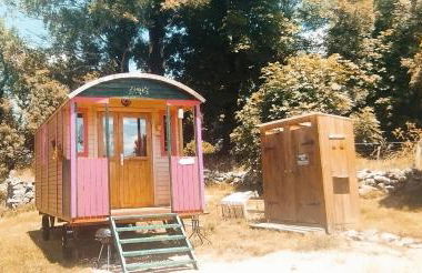 La Roulotte romantique des volcans - Foto 1