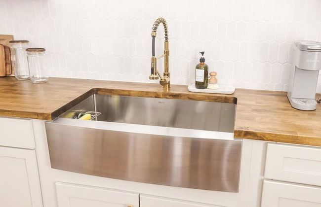 Work Crew Haven Spacious Corporate Lodging - Photo 30