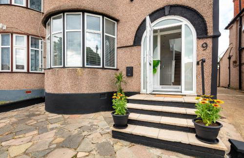 9RA - 4BD House - Wembley Views - Foto 44