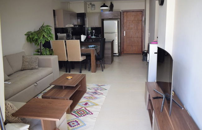 Whispering Waters, Two Bedroom With a Garden, Azha - Foto 1