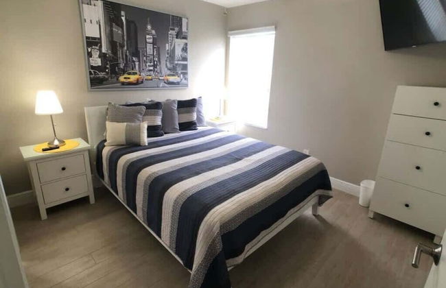 Beautiful Remodeled Private Pool Home - Foto 8