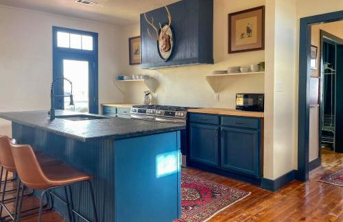 Southwest Escape in Fort Davis Walk to Dining! - Foto 6