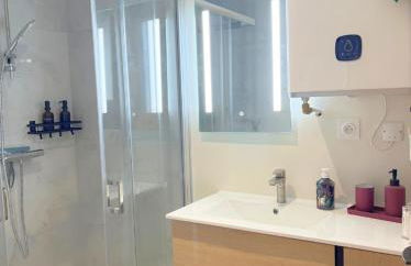 T2 cocon en hyper centre, très calme, stationnement devant l'immeuble - Foto 4