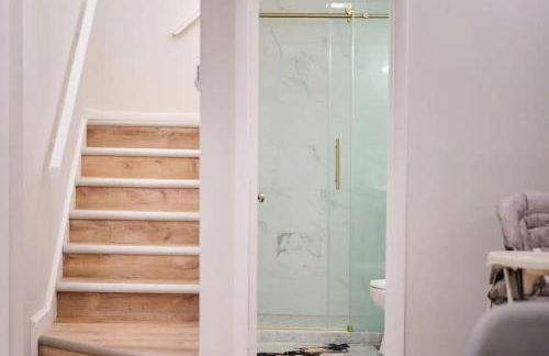 Luxury Family Escape Hottub/sauna/billiard/pool 4 Bedroom Home by RedAwning - Foto 49