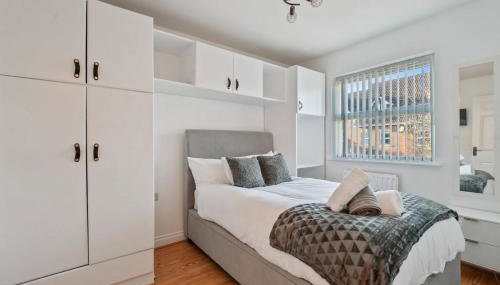 5 Min to Heathrow & Uxbridge Station with Parking - Foto 5