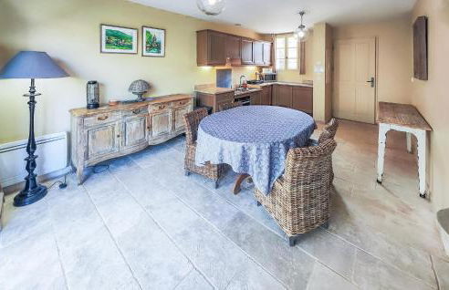 2 Bedroom Lovely Home In Saint-Laurent-De-La-Ca - Foto 6