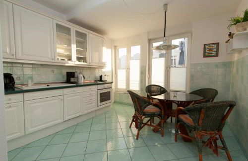 Villa Meerblick Warnemünde - Ferienwohnung mit Meerblick in erster Reihe zum Strand und Promenade - Foto 6