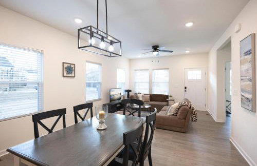 5 Min to Elon - 7 Min to Downtown - Washer and Dryer - Foto 8