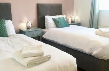 The Orchid-Central Beeston-Private Apartment-SmartTV-Free Wi-Fi-Tram-Parking - Foto 12