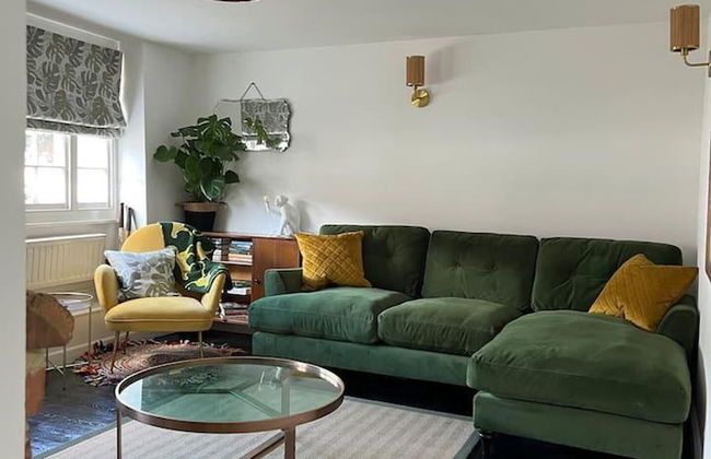 2 Bed Grade 2 - Dates Back to 1500's - Foto 19