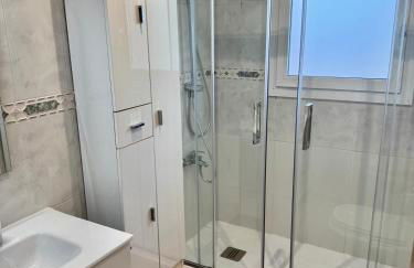 Apartment in front of the beach - Photo 17