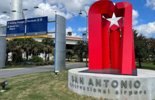 Cozy Room 2 Full Beds near Frost Bank Stadium WB2 - Photo 20
