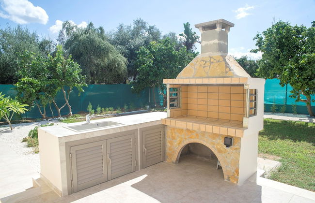 Stunning new Beach Front Villa,1st Line to the Beach, Large Pool, Wonderful Area - Foto 59