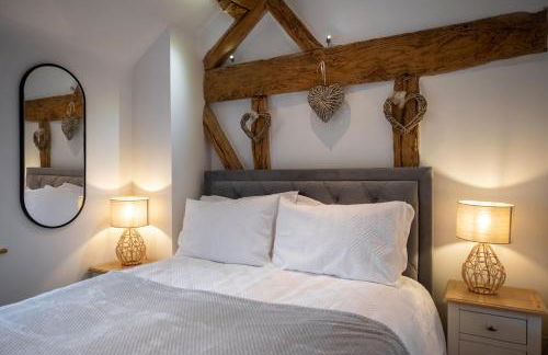 Bramble Cottage - Cosy 2 Bed With Deluxe HOT TUB & Log Burner - Photo 31