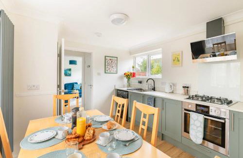 Comfortable 4-Bedroom Heaven in Thetford - Foto 18