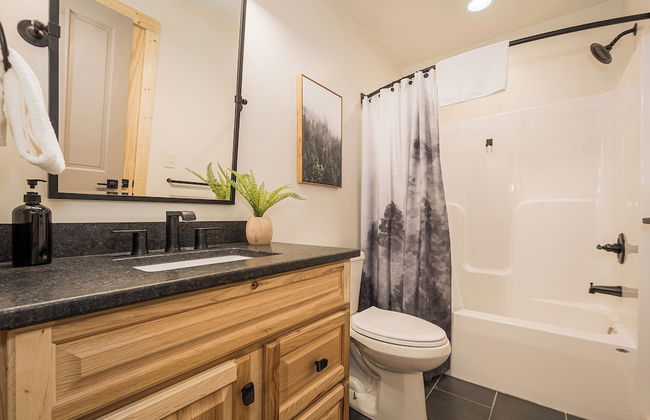 Black Diamond Lodge by Taylor Made Deep Creek - Photo 34