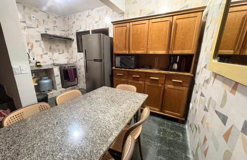 TRIPLEX piscina churrasqueira lava e seca Wi-Fi e 2 TVs em Condomínio com 90m2 no centro de Ubatuba - Foto 29