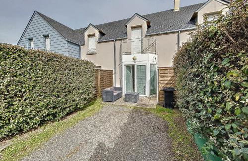 Charmante maison à 150m de la plage, 2 chambres, jardinet, proche Jullouville et St Pair-sur-Mer - FR-1-361-33 - Photo 1