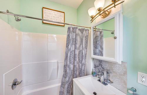 half Mi to Beach and Lake Michigan Condo with Pool! - Foto 18