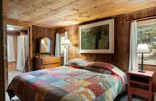 Charming Cabin in the Trees for a Getaway near Hanover, New Hampshire - Foto 14