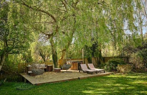 Charming 4-Bedroom Cottage in Henley - Foto 32