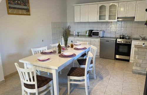 Beautiful Holiday Home in Lisicic - Foto 32