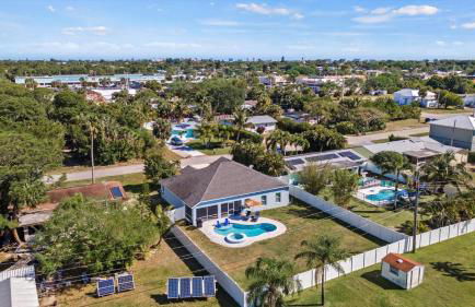 Gem of Jensen Beach - Foto 3